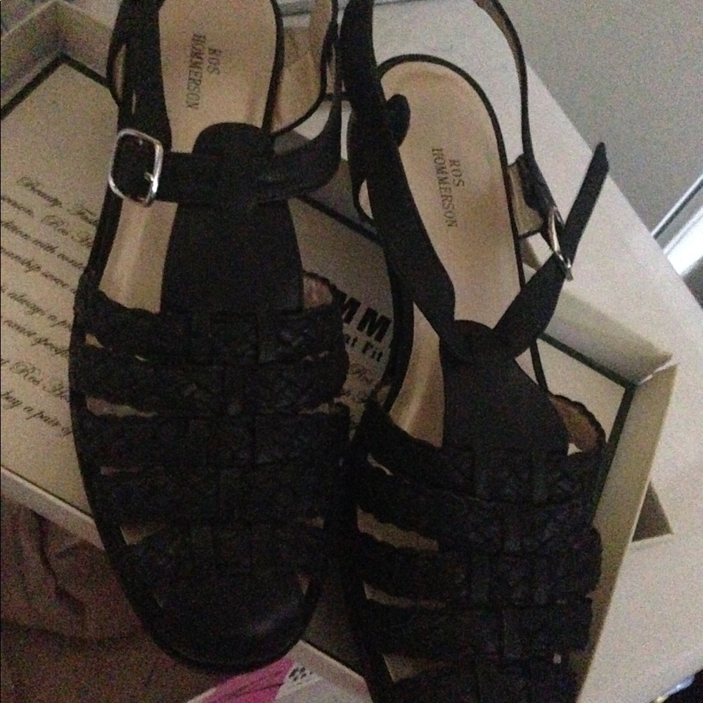 Black leather sandals size 11